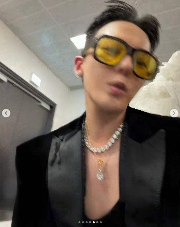 G-DRAGON MAMA 2025-ийн тайзны арын нууц мөчүүдийг дэлгэв 3 G-DRAGON MAMA 2025-ийн тайзны арын нууц мөчүүдийг дэлгэв