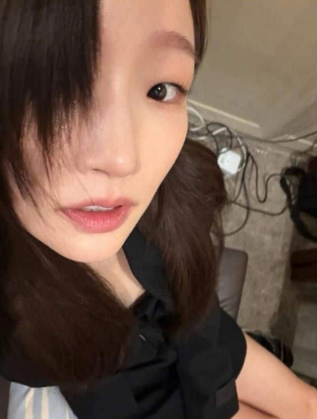 Park So Dam хорт хавдраа давсны дараа урт үстэй шинэ төрхөөрөө фэнүүдийг гайхшруулав 2 Park So Dam хорт хавдраа давсны дараа урт үстэй шинэ төрхөөрөө фэнүүдийг гайхшруулав