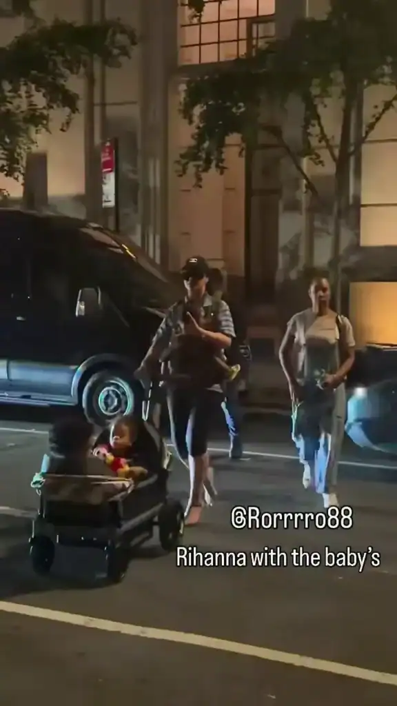 Rihanna гурван хүүхэдтэйгээ ганцаараа зугаалж яваа нь шуугиан тарив 2 Rihanna гурван хүүхэдтэйгээ ганцаараа зугаалж яваа нь шуугиан тарив