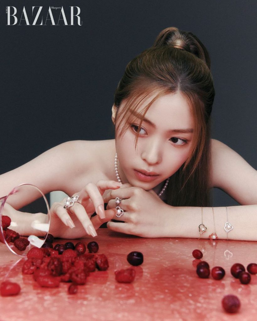 ITZY × Tasaki: Harper’s Bazaar Korea-д тансаг хэв маягийг тодорхойлсон зураг авалт 3 ITZY × Tasaki: Harper’s Bazaar Korea-д тансаг хэв маягийг тодорхойлсон зураг авалт