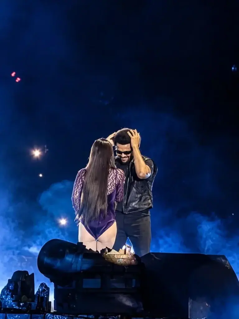 BLACKPINK-ийн Jennie The Weeknd-ийн тоглолтын дараа ширүүн шүүмжлэлд өртөв